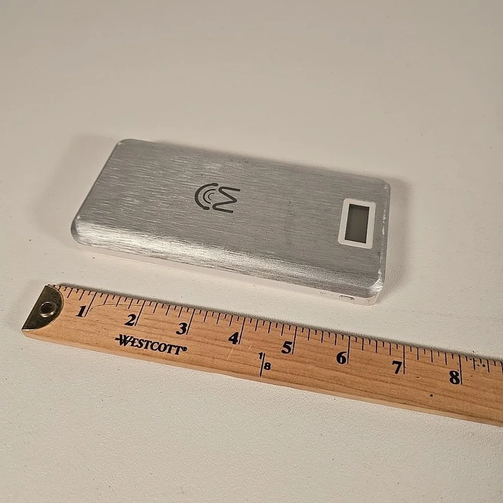 18650  Power Bank Case w/ Wireless‎ Charger No Power Cord Tested And Works
